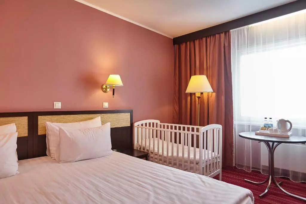 هتل وگا ایزمایلووو